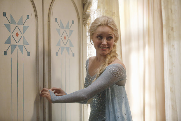 First Look Frozens Elsa On Once Upon A Time Once Upon A Time 