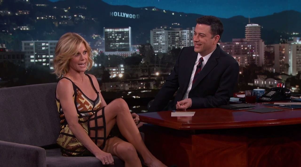 Julie Bowen Embarrassed Herself at a Clippers Game Julie talks about being ...