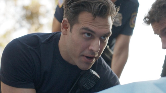 9-1-1 - THURSDAYS 8/7c