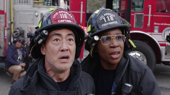 9-1-1 - Thursdays 8/7c