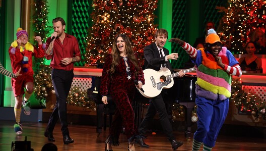 Watch 'CMA Country Christmas' on ABC Thursday, December 14 8/7c and Stream Next day on Hulu & Disney+