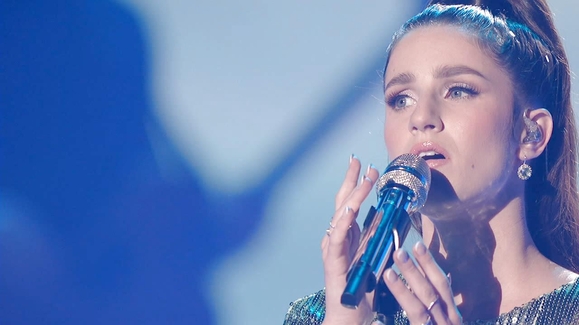 Abi Carter Sings 'Part of Your World' from The Little Mermaid