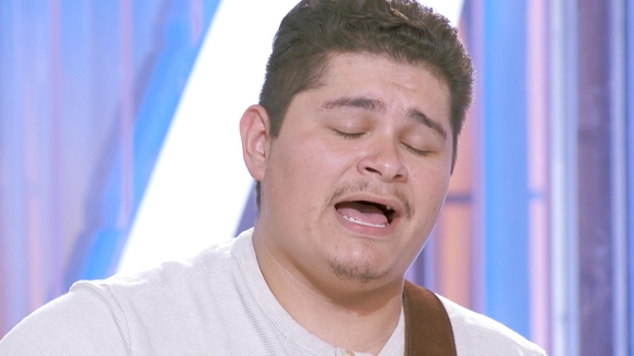 Isaiah Moore's Emotional Idol Audition – Tribute to His Brother Brings Judges to Tears