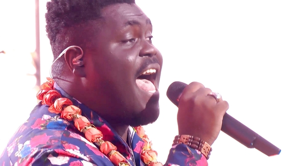Canaan James Hill Inspires With Worship Performance