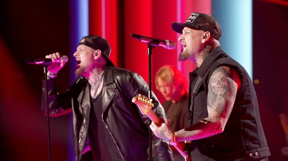 Good Charlotte Perform All The Hits on American Idol!
