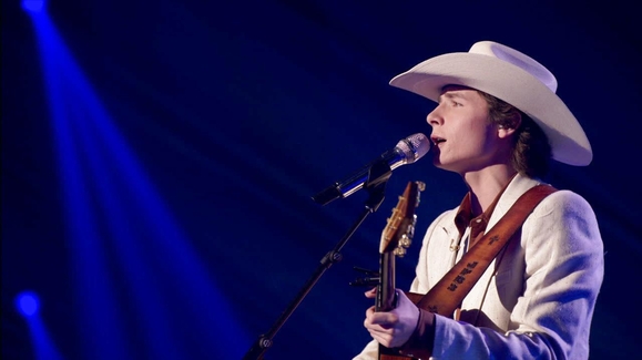 John Foster Performs His New Single 'Tell That Angel I Love Her'