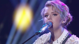 maddie poppe dating caleb lee hutchinson