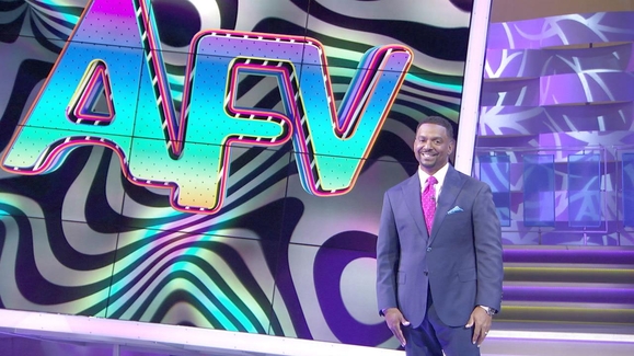 Look On the Bright Side, Wedding Proposals, and Influencer Flubs