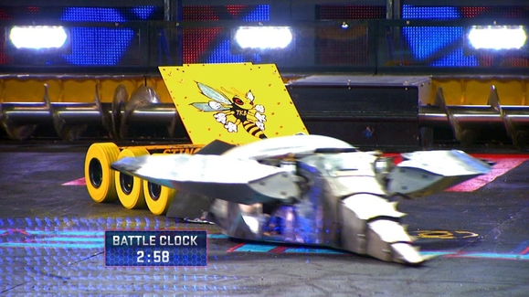 WATCH: Warhead vs. Stinger: Round of 16 Video | BattleBots