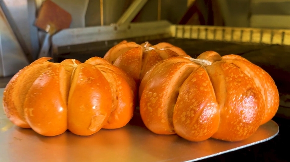 Jersey Bagels rolling out pumpkin shaped bagels
