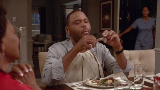 THANKSGIVING SNEAK PEEK WED NOV 19 9:30|8:30c: Dinner Rivalry