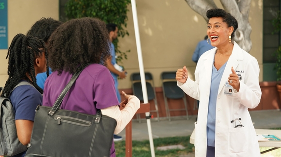 Watch black-ish Season 8 Episode 3 Bow-Mo Online - Vimarsana News