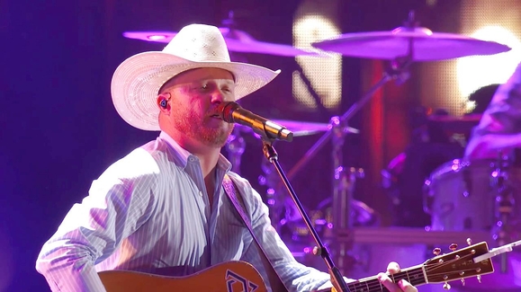 Cody Johnson Performs 'The Fall' at CMA Fest 2025