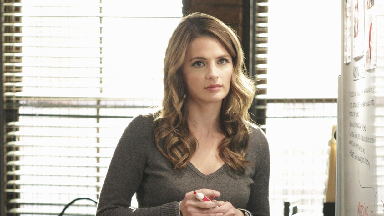 Watch Castle Season 4 Episode 17 Once Upon a Crime Online