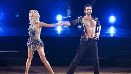 Nyle DiMarco and Von Miller Wow Judges with Dancing with the Stars 2016 Debut