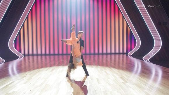 The Journey Begins: Technique With Derek Hough