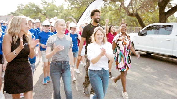 Extreme Makeover: Home Edition - NEW THURSDAYS 8/7c