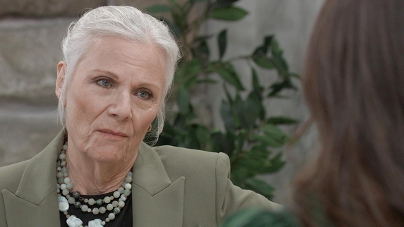 GH Sneak: Tracy's Unsure About Her Agreement with Drew