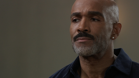 GH Sneak: Curtis Hosts Thanksgiving