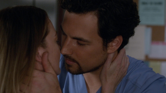 Meredith Has a Surprise for DeLuca