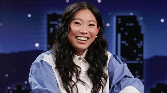 WATCH: Awkwafina on Crazy Rich Asians Slot Machine, Working with John ...