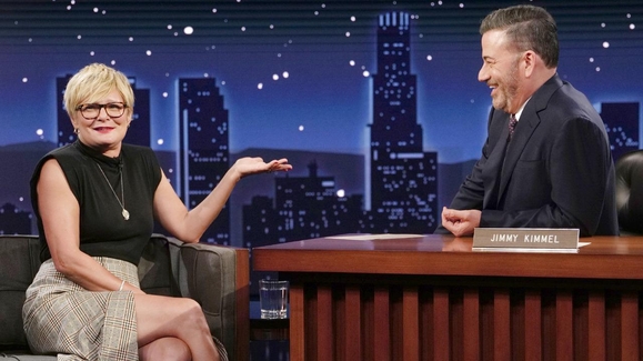 Martha Plimpton on Moving to London, Her Mother Calling Her a Hoarder and Task with Mark Ruffalo