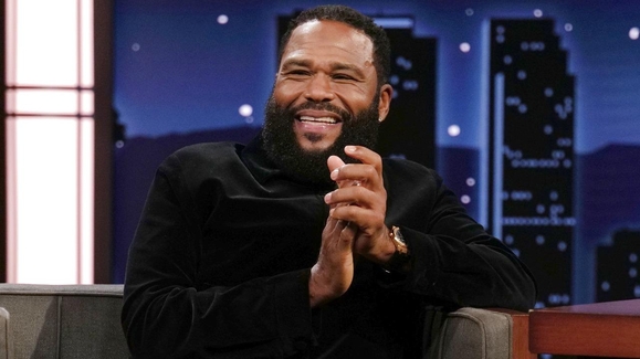 Anthony Anderson on Having a Payphone at Home, Crazy Night with DMX and Secret Project with Chris Rock