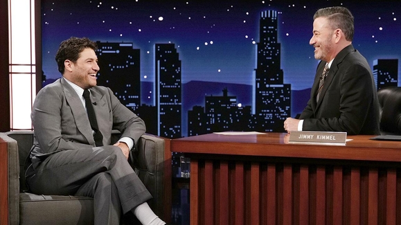 Adam Pally on Hanging with Danny DeVito, His Parents Being Lounge Singers and His New Comedy Special