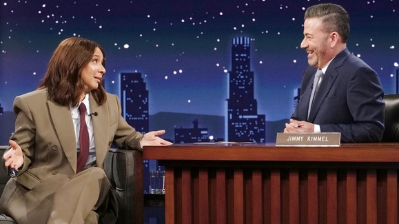 Maya Rudolph on Her Love of Madonna, Living with Teenagers and Henry Winkler's Naked Cameo on Loot