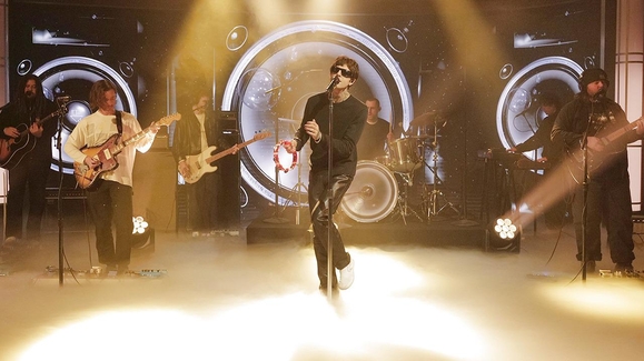 The Neighbourhood – Lovebomb