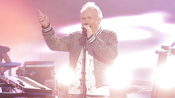 Howard Jones – Things Can Only Get Better