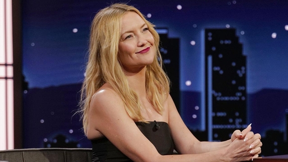 Kate Hudson Reads Excerpt from Childhood Diary and Talks Song Sung Blue Oscar Nom and Mom Goldie Hawn