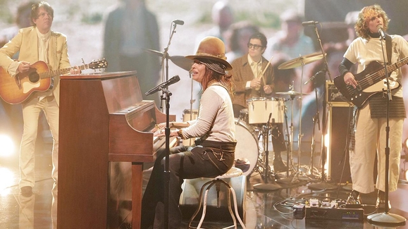 Linda Perry – Beautiful