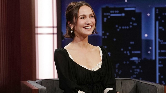 Maude Apatow on New Season of Euphoria and Growing Up with Her Parents Judd Apatow and Leslie Mann