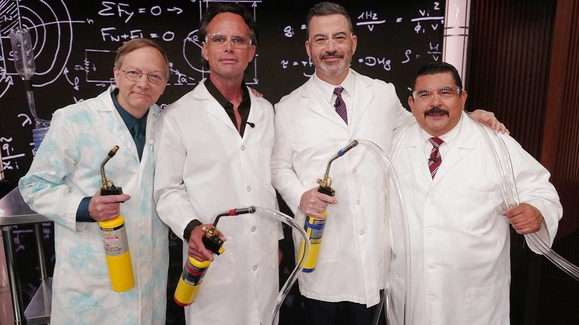 Amazing Experiments with Science Bob Pflugfelder, Jimmy Kimmel and Walton Goggins