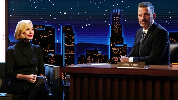 Jessica Chastain Teaches Jimmy Kimmel How to Do the Other Mommy Creepy Smile