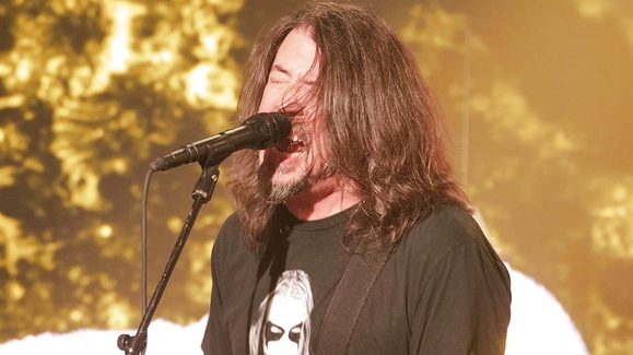 Foo Fighters – This Is A Call