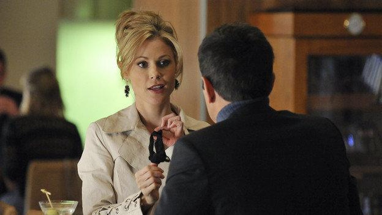 Watch Modern Family Season 1 Episode 15 My Funky Valentine Online