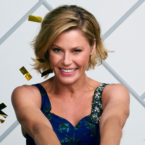 julie bowen modern family 2022