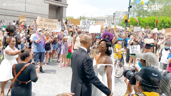 Couple Gets Married at Black Lives Matter Protest in Philadelphia