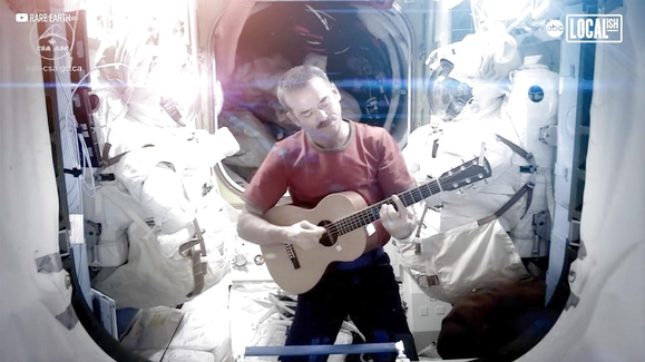 WATCH: Astronaut Chris Hadfield's tips for being in isolation Video ...