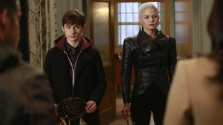 Once Upon A Time Recap Dark Hook Kills Merlin In Broken Heart Once Upon A Time