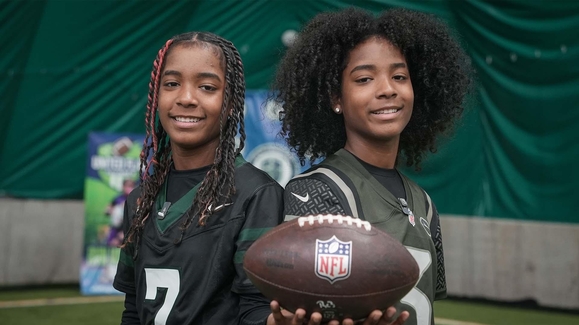 NJ twin sisters have big dreams on flag football field