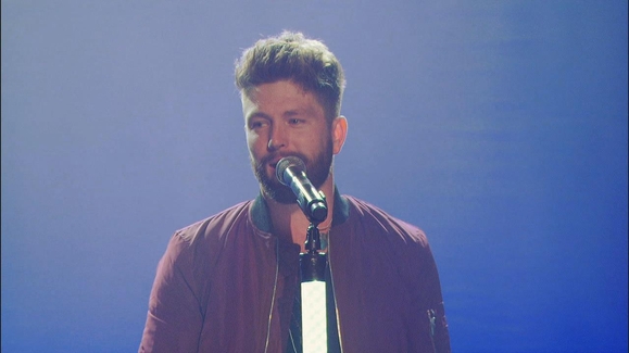 Chris Lane Performs 'For Her' on The Bachelor