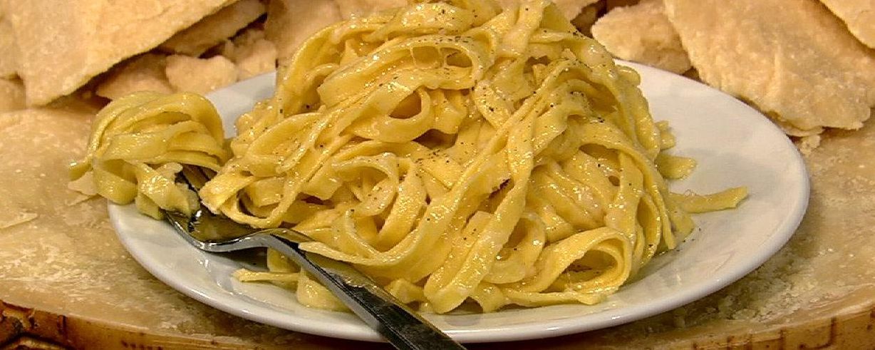 Mario Batali's Fettuccine Alfredo Recipe | The Chew - ABC.com