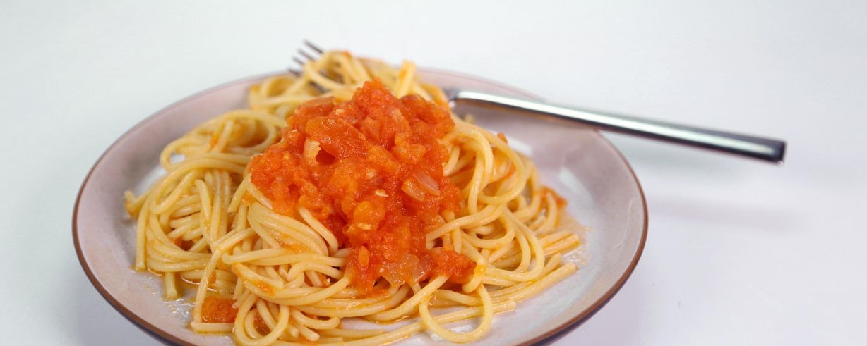 Michael Symon #39 s Fresh Tomato Sauce Recipe The Chew ABC com
