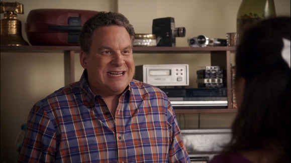 Watch Murray Takes Action For Beverly Video The Goldbergs