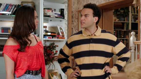 Watch Erica And Barry Try To Fold A Sheet Video The Goldbergs