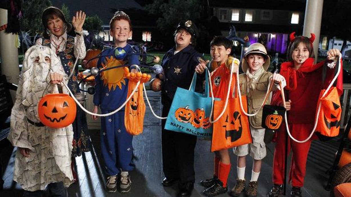 Watch The Middle Season 3 Episode 06 Halloween II Online