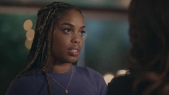 WATCH: Simone and Her Daughter BIllie Make Up Video | The Rookie: Feds